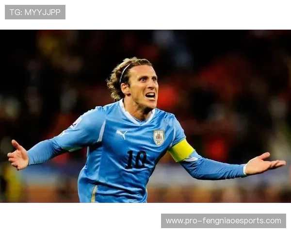 从街头球场到绿茵传奇 足球球星小时候的奋斗历程与成长故事