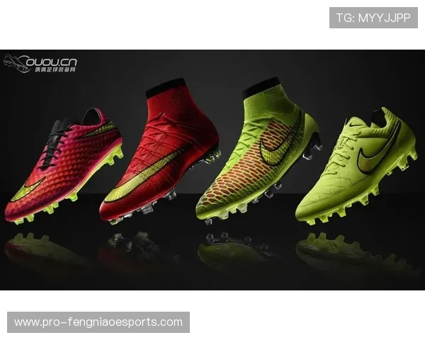 穿耐克足球鞋的老牌球星回顾与传奇表现展现体育精神